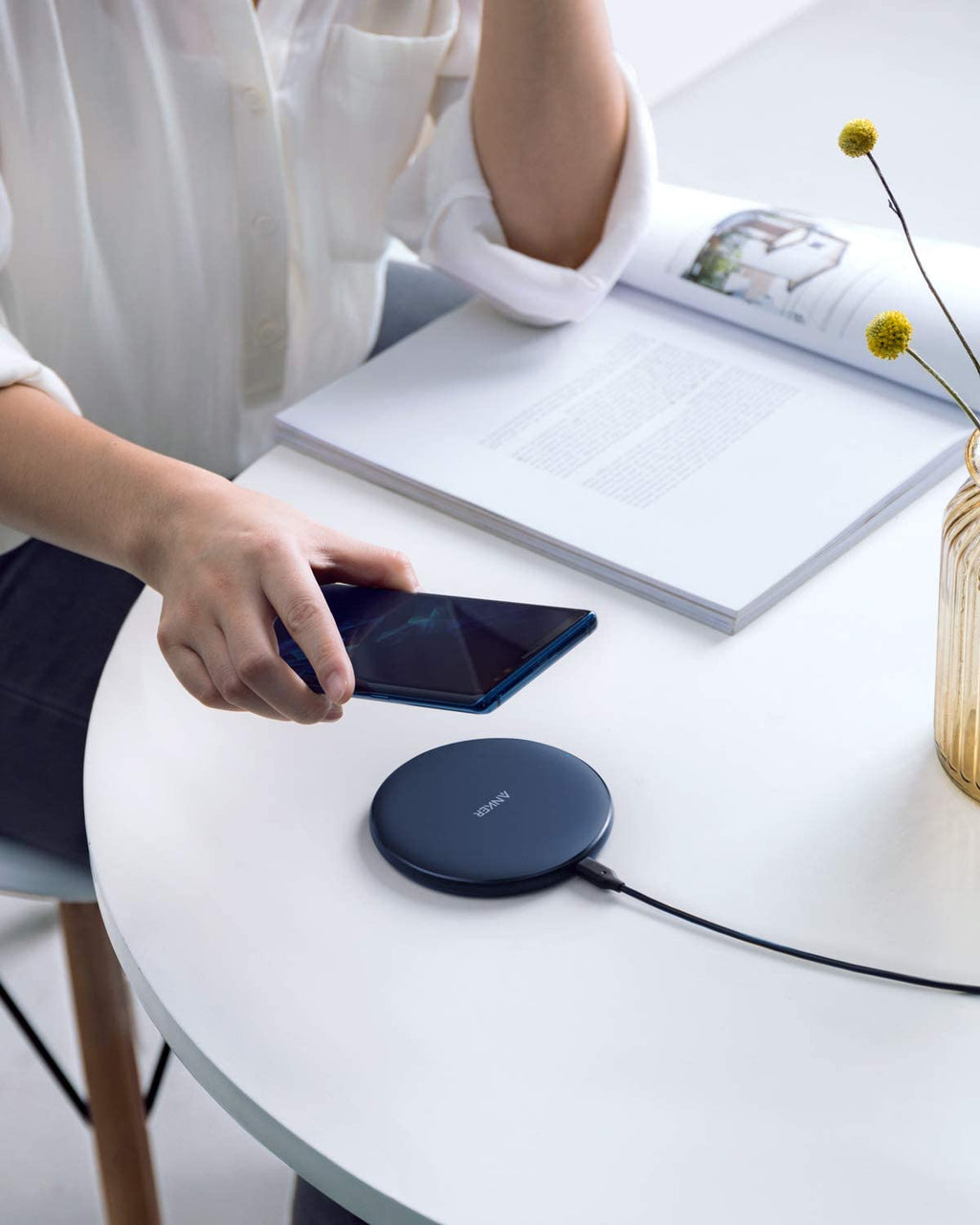 Anker <b>313</b> Wireless Charger (Pad)